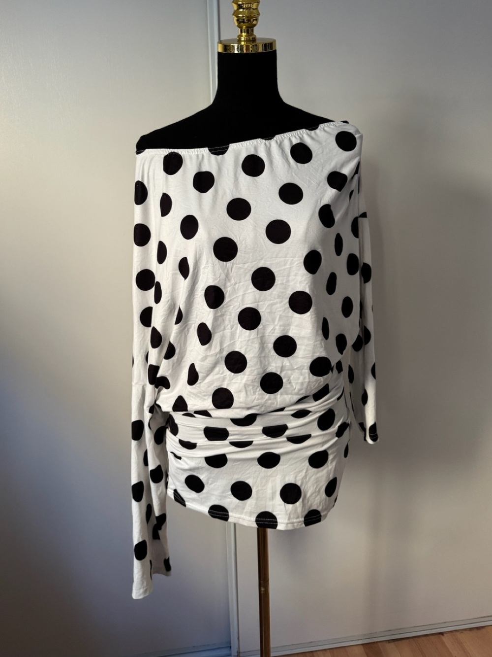 Polka Dot Long Sleeve Slouch Dress in White & Black